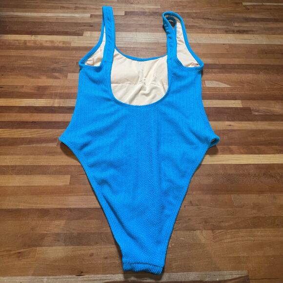 Cotton on Women's Low-Back One-Piece Swimsuit - Bonnie Blue Crinkle medium - Picture 2 of 6